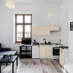 Apartament Z Osobna Sypialnia W Pieknej Kamienicy W Centrum